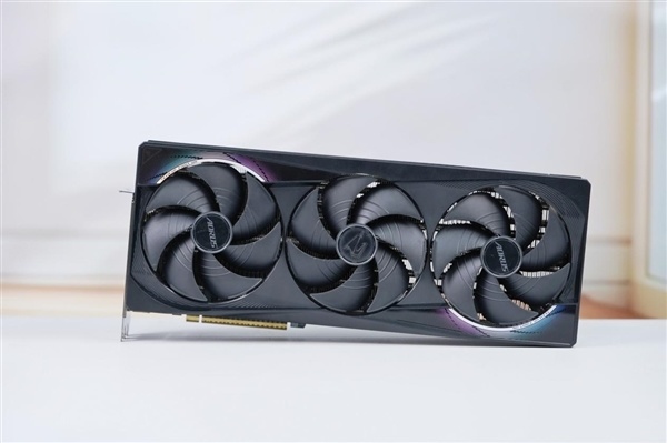RTX 5070 Ti显存超频+5500MHz!GDDR7带宽突破1.2TB/s:游戏却仅涨5帧