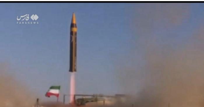 △伊朗在本轮谈判前向外界展示其射程约2000公里的弹道导弹