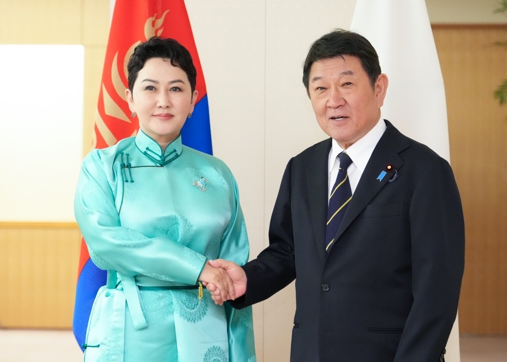 6月9日，日蒙外长会谈。日本外务省
