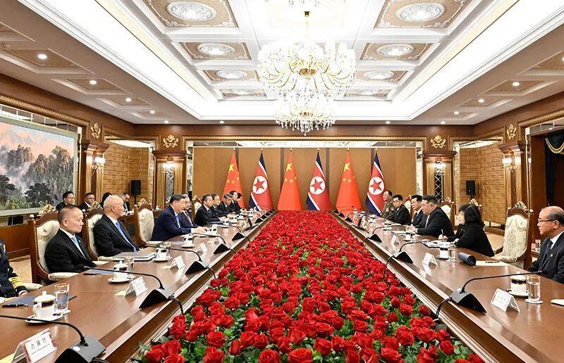 △2026年6月8日,习近平总书记在平壤锦绣山迎宾馆同金正恩总书记举行会谈。