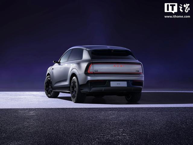 上汽奥迪AUDI E7X新车官宣“Here it comes”,矩形尾灯点亮