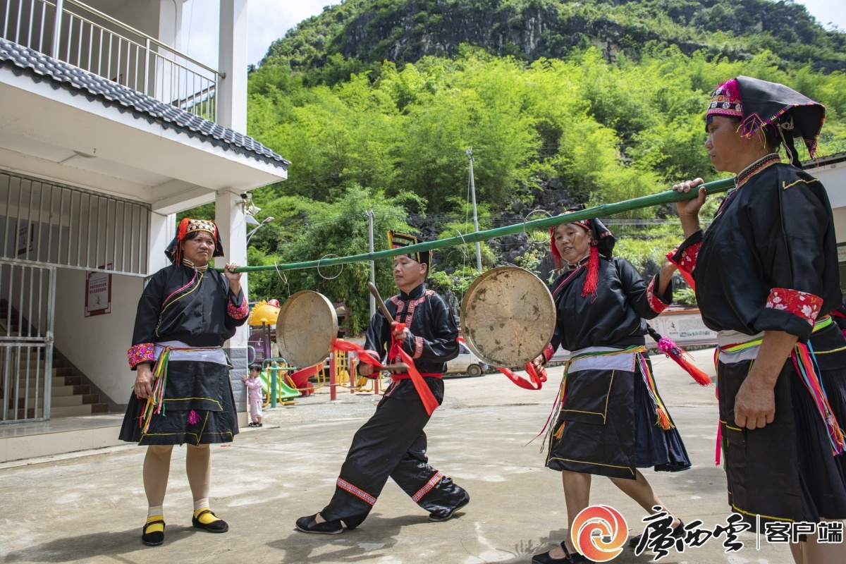 田东县作登瑶族乡梅林村金锣舞。周金鹏 摄