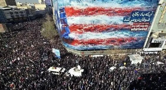 3月1日,伊朗德黑兰,示威者举行大规模集会,高呼反美反以口号。