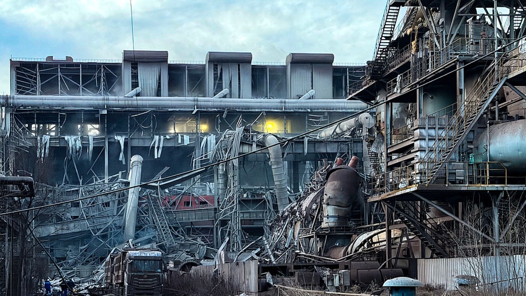 2026年1月18日,内蒙古包头,包钢分厂发生爆炸事故。视觉中国 图