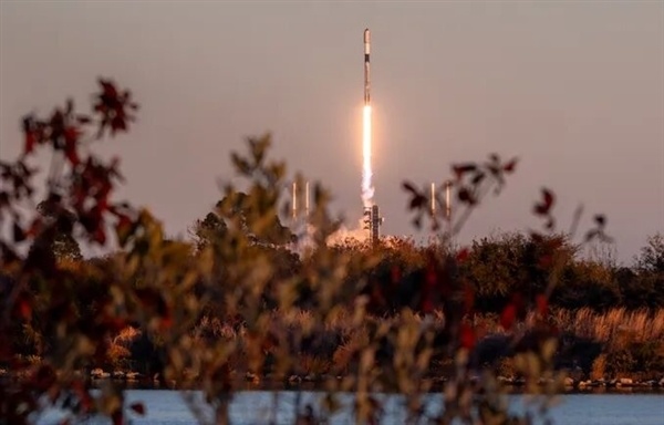 越南也要冲向太空！航天巨头牵手马斯克SpaceX：计划明年发射卫星