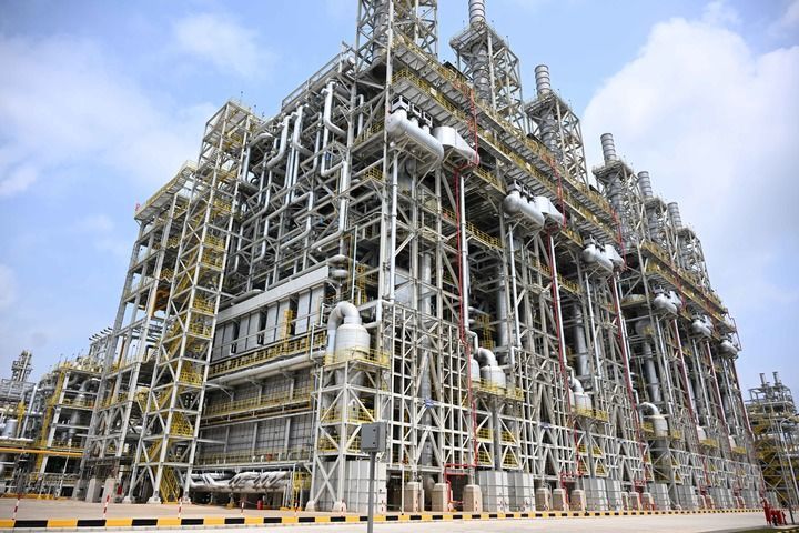 这是2026年3月26日在广东省湛江市拍摄的巴斯夫（广东）一体化基地乙烯联合装置。新华社记者 邓华 摄