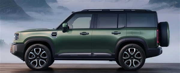 吉利银河战舰700上市：AI全地形硬核SUV 16.98万元起