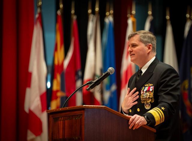 美国海军中将弗雷德-卡彻