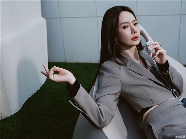 演员戚薇闯入AI漫剧赛道：推出个人数字分身 开放AI授权