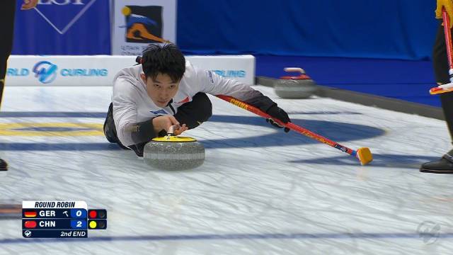 男子冰壶世锦赛中国队战胜德国队