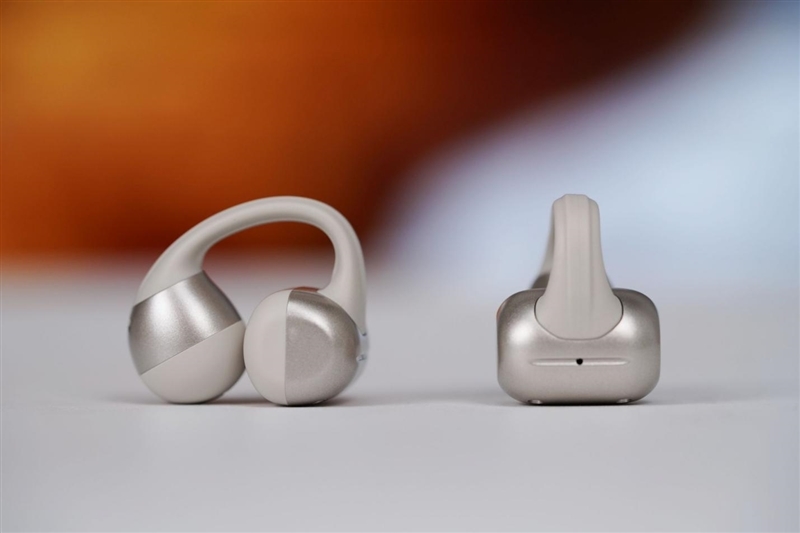 299 元卷出天际！哈趣 Ace1 耳机评测：自带 AI 翻译与会议纪要 它真能平替千元旗舰