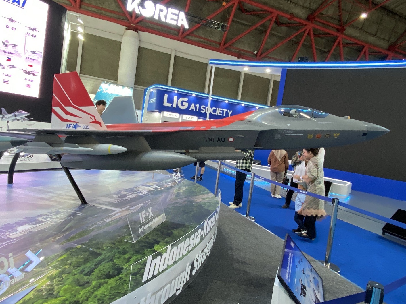 （资料图）印尼空军涂装的KF-21（尚未命名的KF-X阶段，印尼称IF-X）模型