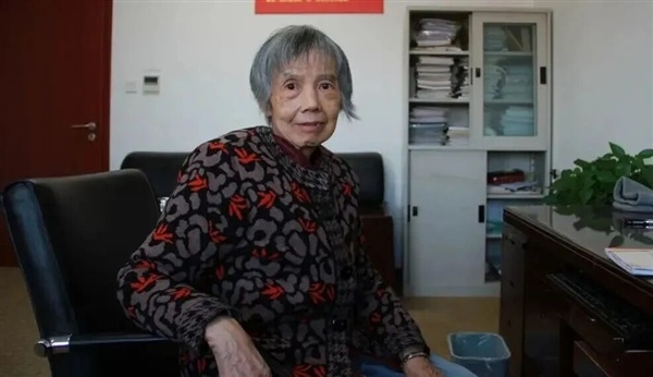 龙芯胡伟武：中国这样大一个国度 如何能莫得我方的CPU呢！