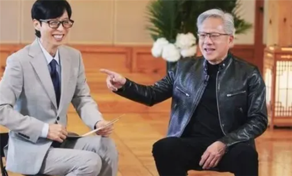 黄仁勋解释为什么每天穿皮衣:老婆买了三四十件同款 省时间