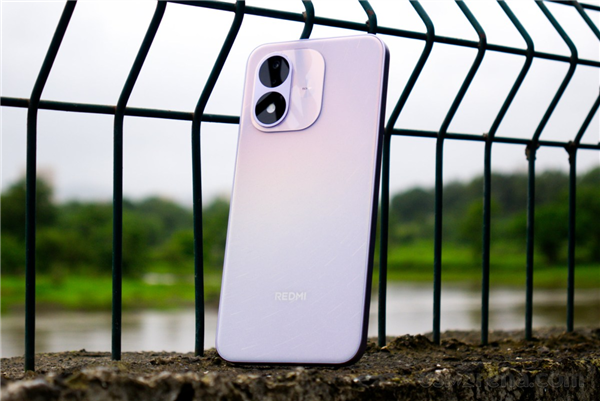 REDMI Note 17登陆印度：7英寸巨屏+8000mAh电板 2000元起售