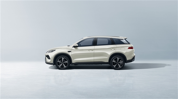 220km 纯电续航接近翻倍!比亚迪2026款宋Pro DM-i长续航上市:11.98万起