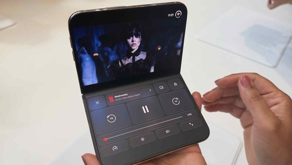 iPhone Duo