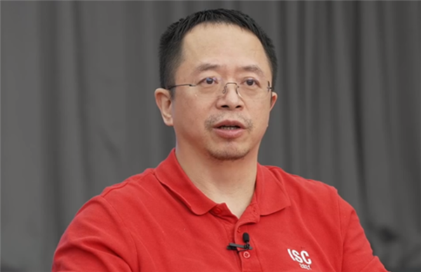周鸿祎回应OpenClaw争议：我不认为小龙虾是病毒