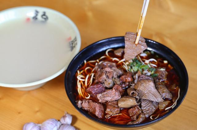 (襄阳牛肉面。杨东 摄)