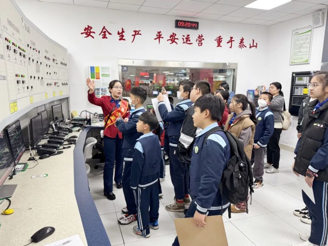 探秘车控室.jpg