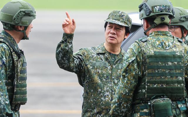 图注：赖当局自今年起在台军内恢复60余年前两岸对峙时期的“反陆”教育。