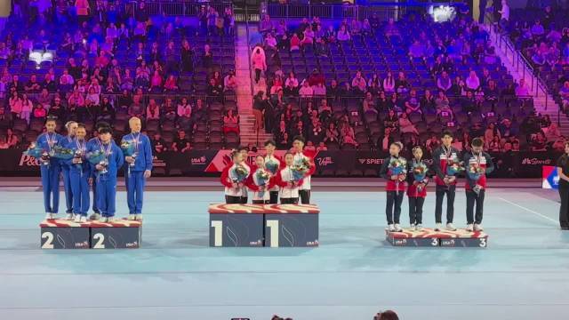 中国体操队美国杯混团赛夺冠