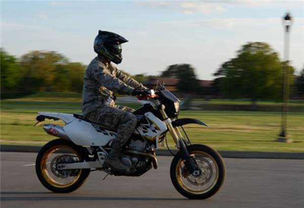 取消禁摩令、废除13年报废！清华教授再发声：中国摩托行业被严重低估了