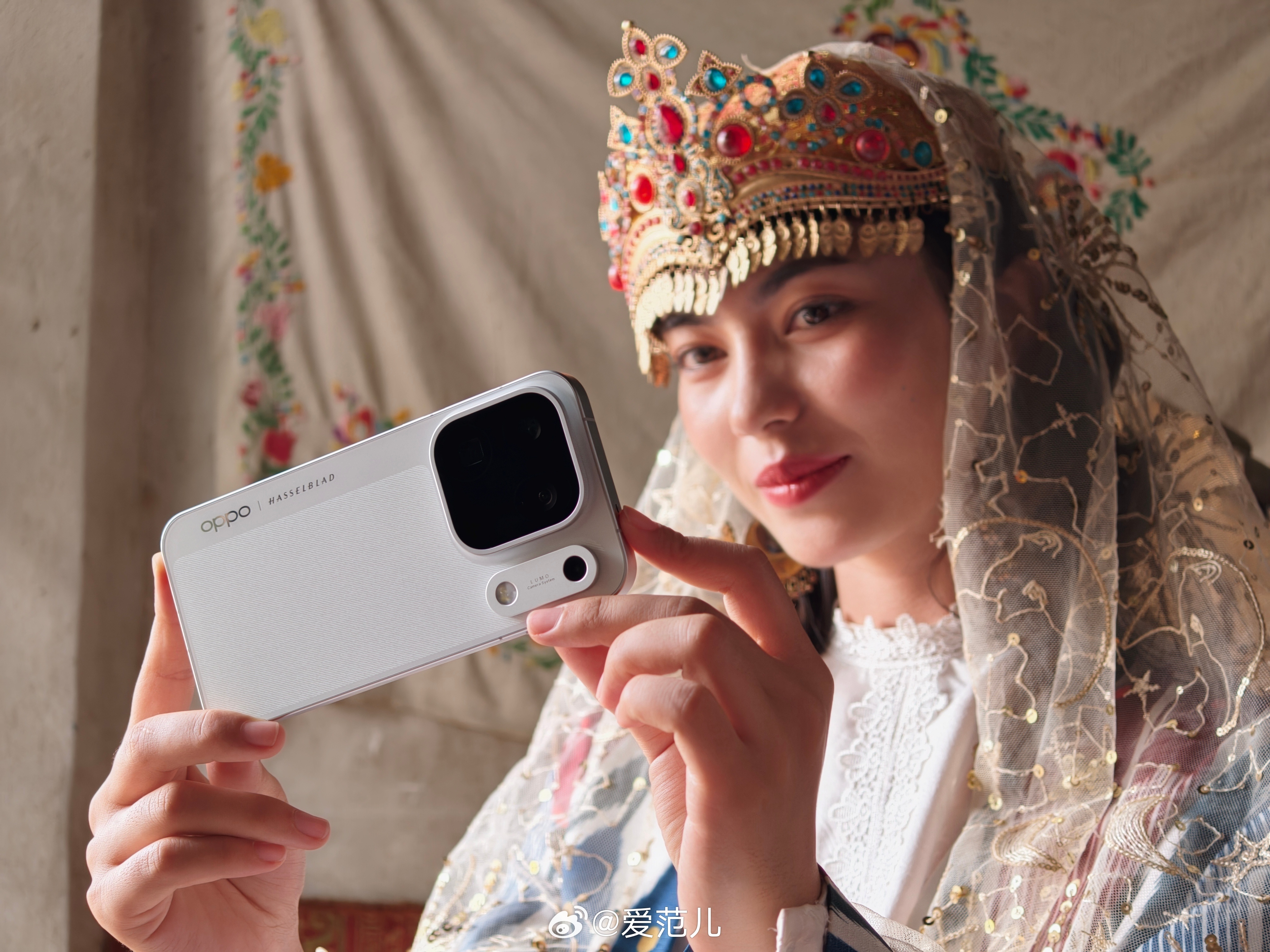 #爱范儿图赏#|#OPPO Find X10# 系列:冰川映蓝,月色