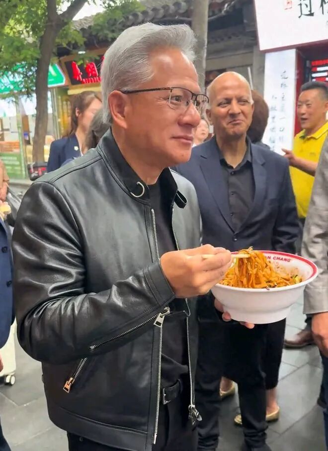 港大学者李成:我觉得特朗普对台军售政策会调整