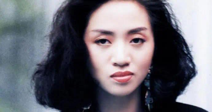 Photo : feng.ifeng.com Anita Mui : la police de Hong Kong enquête sur le vol de ses cendres