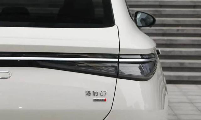 比亚迪新车续航705公里，18万级闪充真香选择-有驾