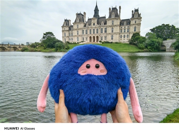 华为AI眼镜来了!何刚晒实拍照片 第一视角沉浸感十足