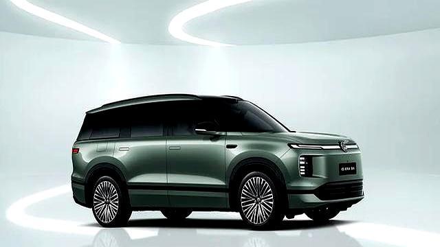 上汽巨匠德系顶级旗舰SUV，30几万元媳妇大东说念主尽然说值-有驾