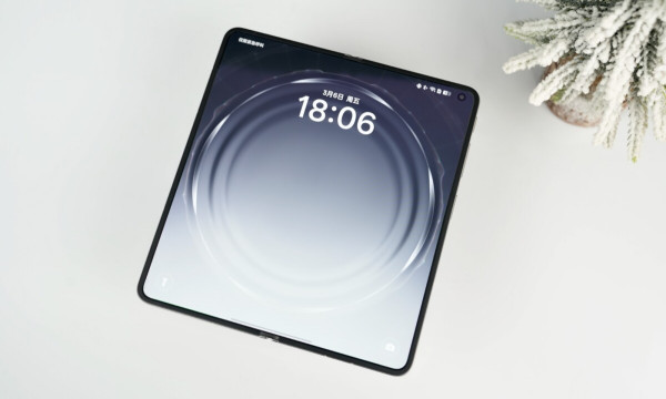 OPPO Find N6正式发布：无感折痕+哈苏影像，今年最值得入手的折叠旗舰