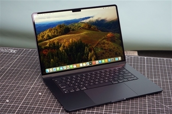 苹果产品大涨价：网友早一周买下MacBook Pro省了近20000元！