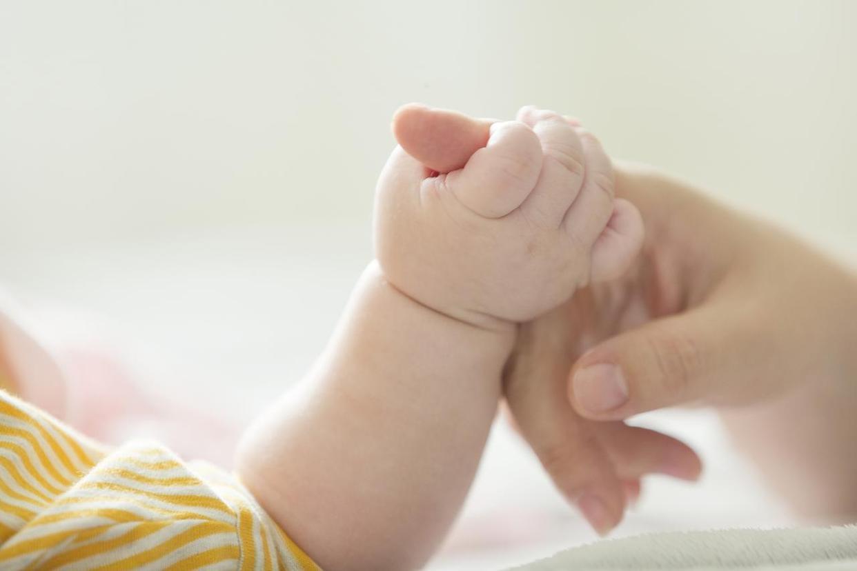 江苏向0至3岁婴幼儿家庭发消费券 记者从江苏省卫生健康委员会获悉,近