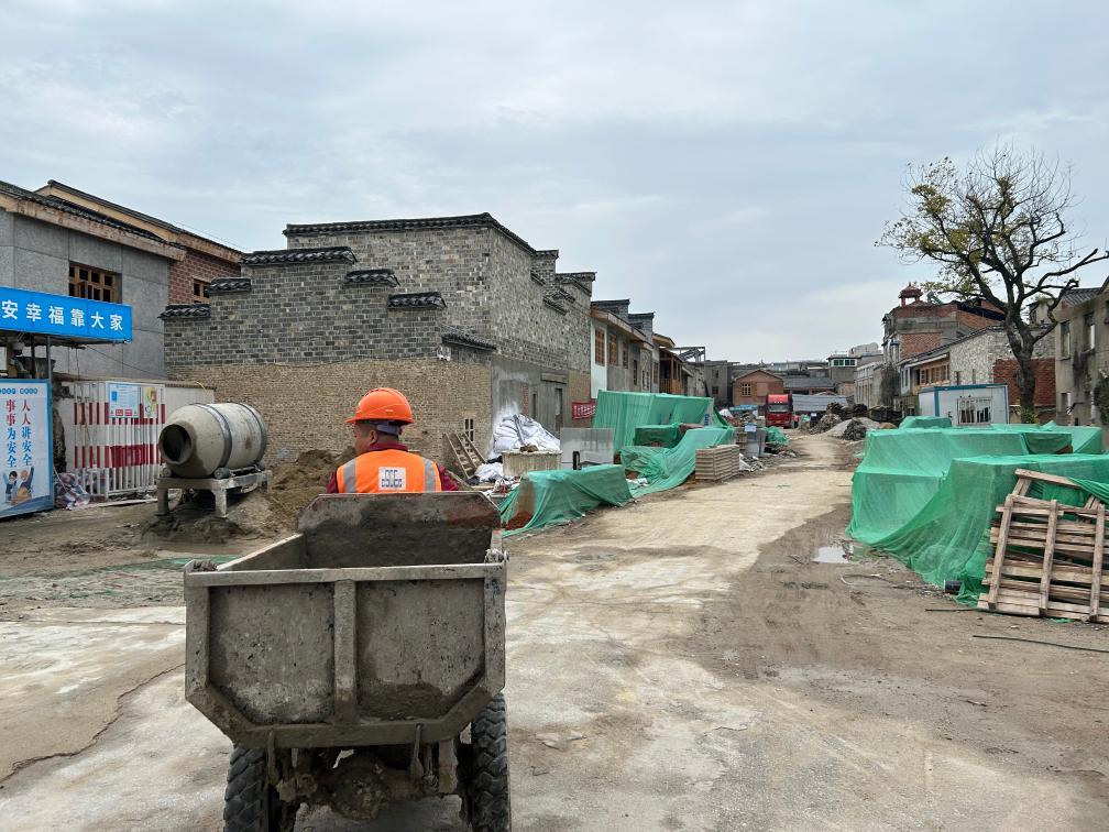 景德镇陶阳里三期更新改造现场。新华社记者王优玲 摄