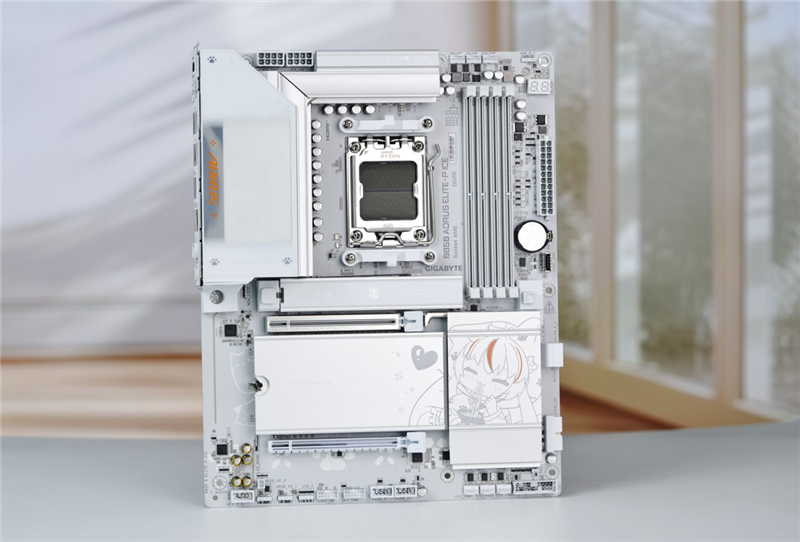 纯白搭配二次元!技嘉B850 AORUS ELITE-P ICE雕妹主板装机体验