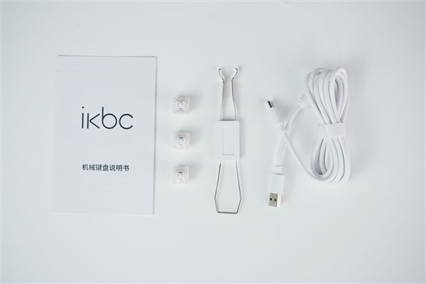 麻将轴手感顺滑！ikbc 98S三模RGB键盘图赏