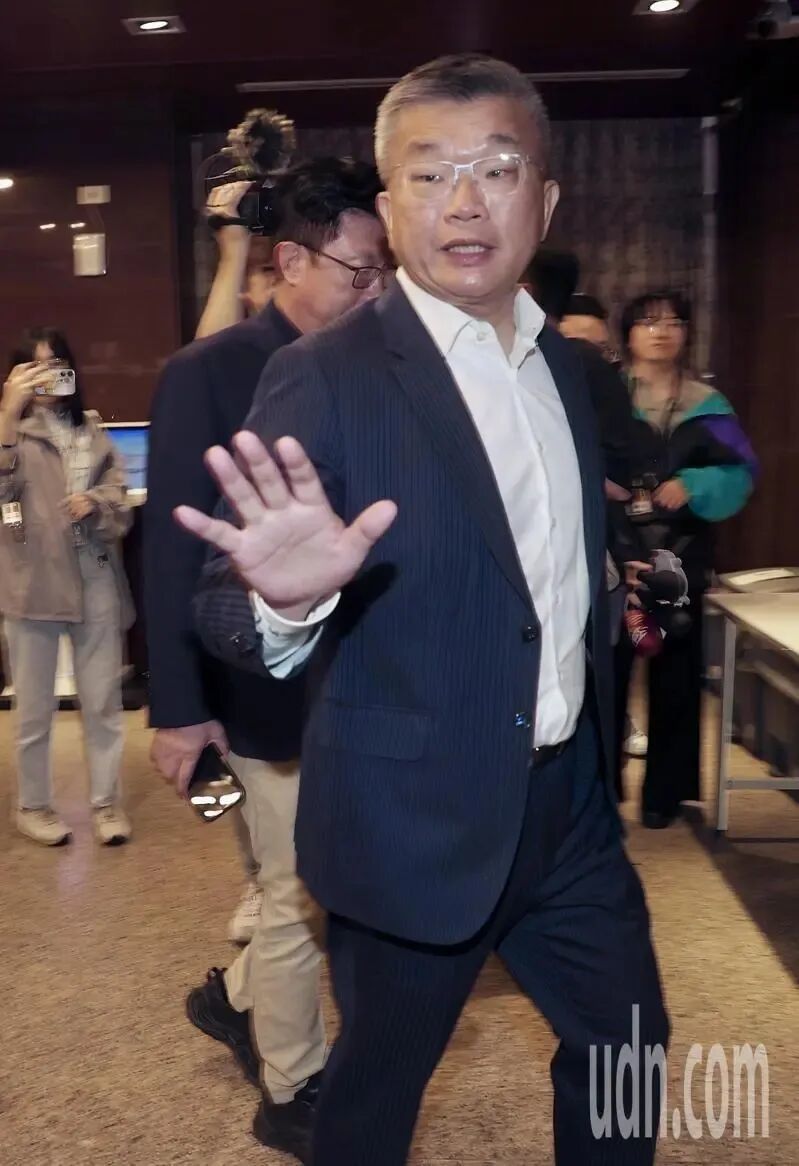 “立院乔王”从此成绝响,柯建铭输在“万年”2字?_凤凰网