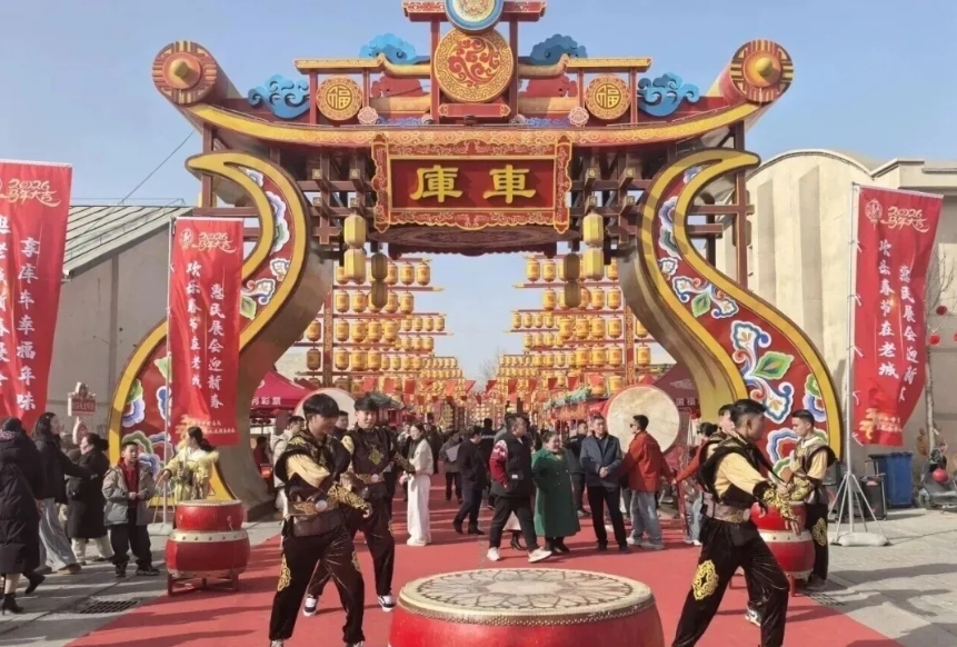 过年人潮已刷屏!新疆各地新年活动扎堆 满城都是人人人