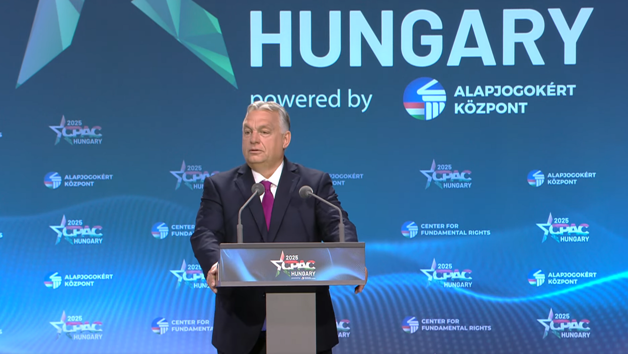 欧尔班在2025年的CPAC Hungary大会上致辞,图片来源:CPAC官网