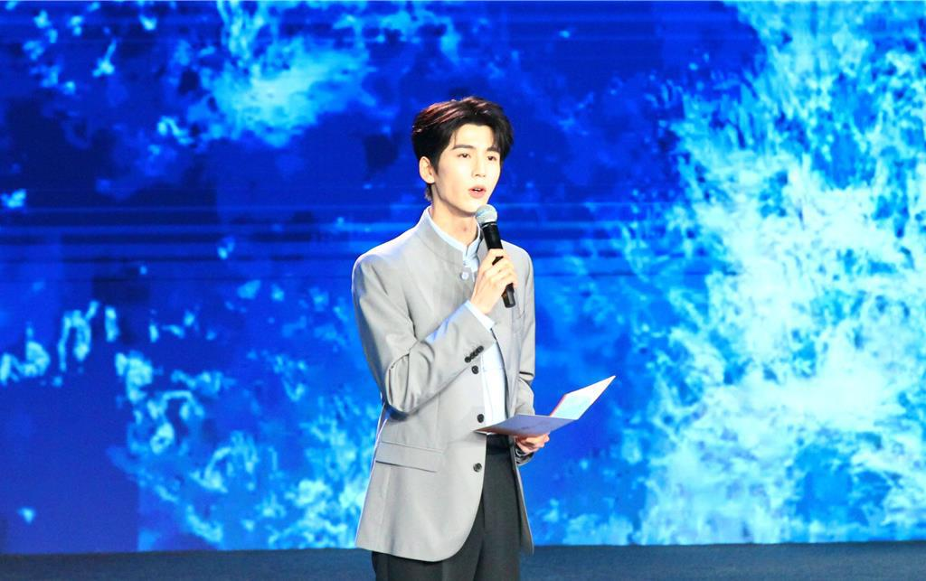张凌赫6月13日在第十八届海峡论坛演讲。图源：台媒