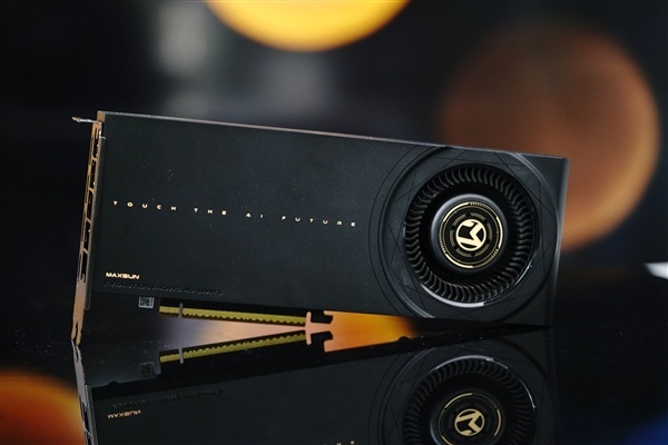 9000元级显卡硬钢2万元级旗舰！英特尔锐炫Pro B70在DeepSeek R1中击败RTX 5090D