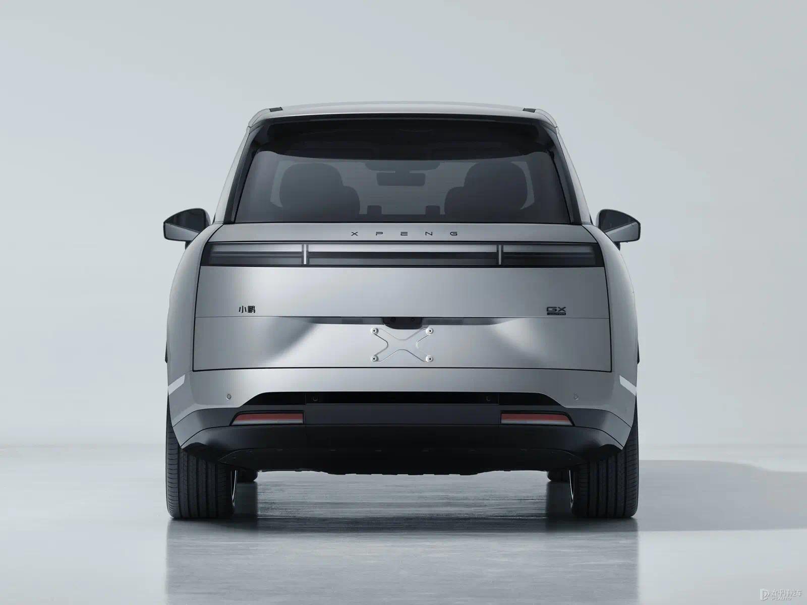 小鹏GX续航信息 纯电版续航750km/增程纯电续航320km