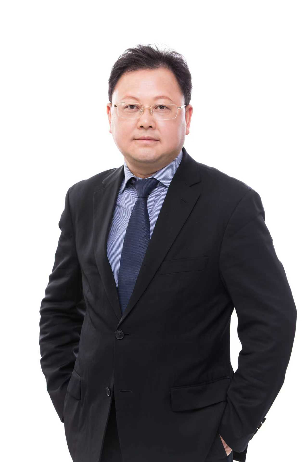 （全国人大代表、民建江西省委会副主委、赣锋锂业董事长李良彬。）