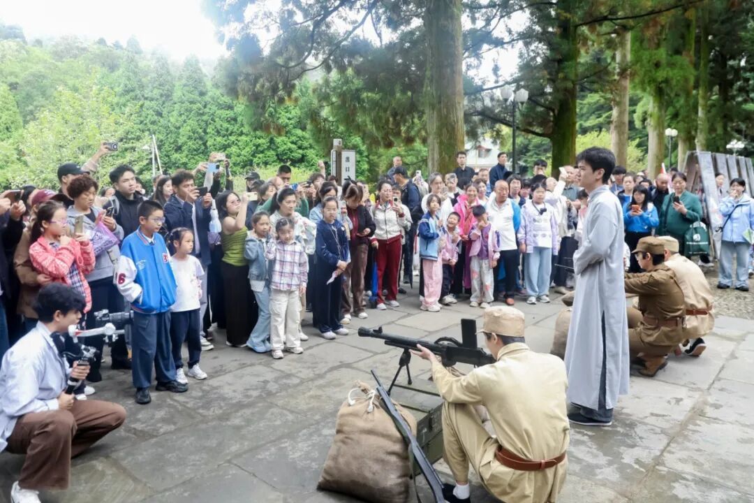 庐山风景区--庐山抗战博物馆《庐山孤军抗战》情景剧实景演出 (2).jpg