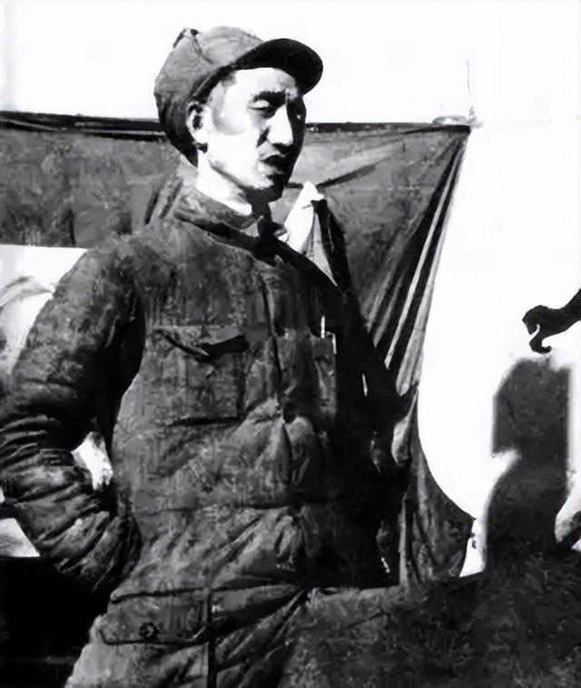 刘伯承要把师长让给徐向前，毛主席直接拦下：他不能留在这儿