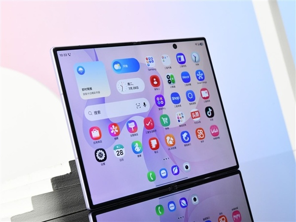 三星Galaxy Z Fold8上手:六岁首度换相貌 阔折叠体验大不一样