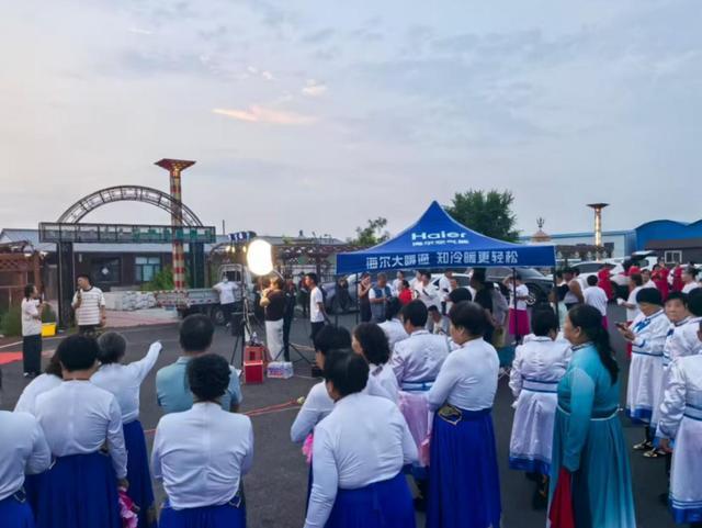 科右中旗“政企双补 惠购全城”家电以旧换新专场展销活动现场